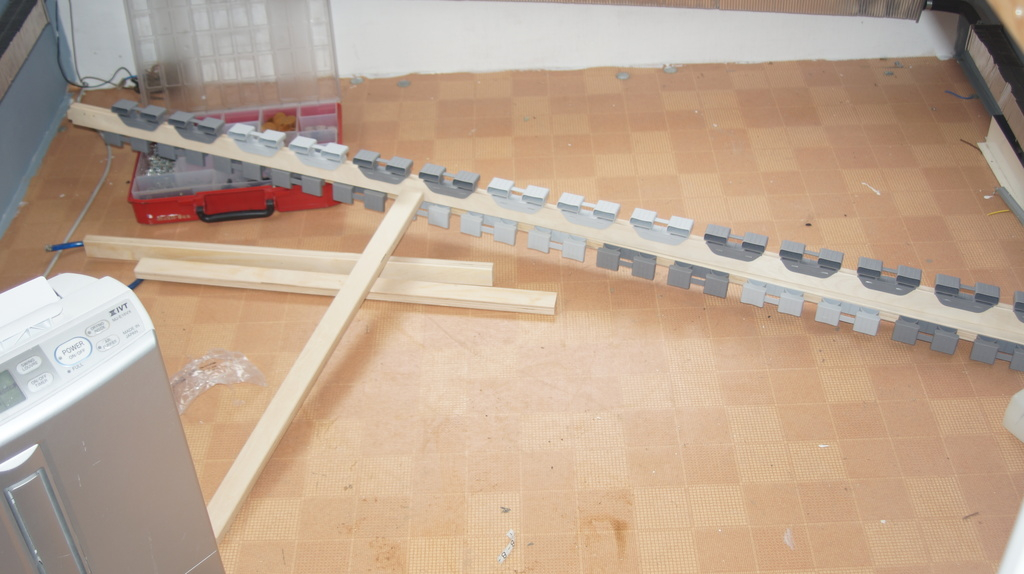 Börja montera ihop ribbottnen