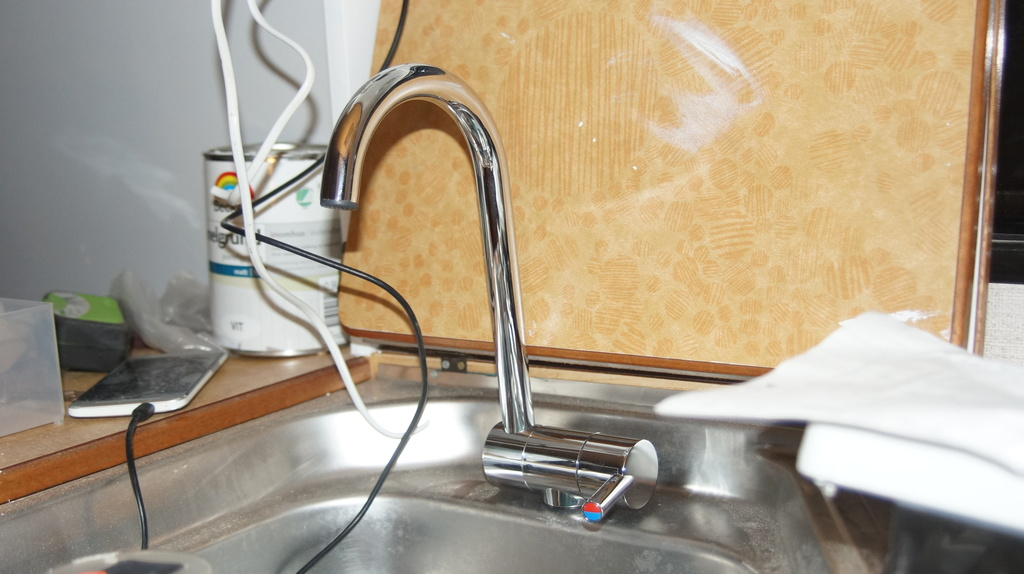 Köksblandaren på plats