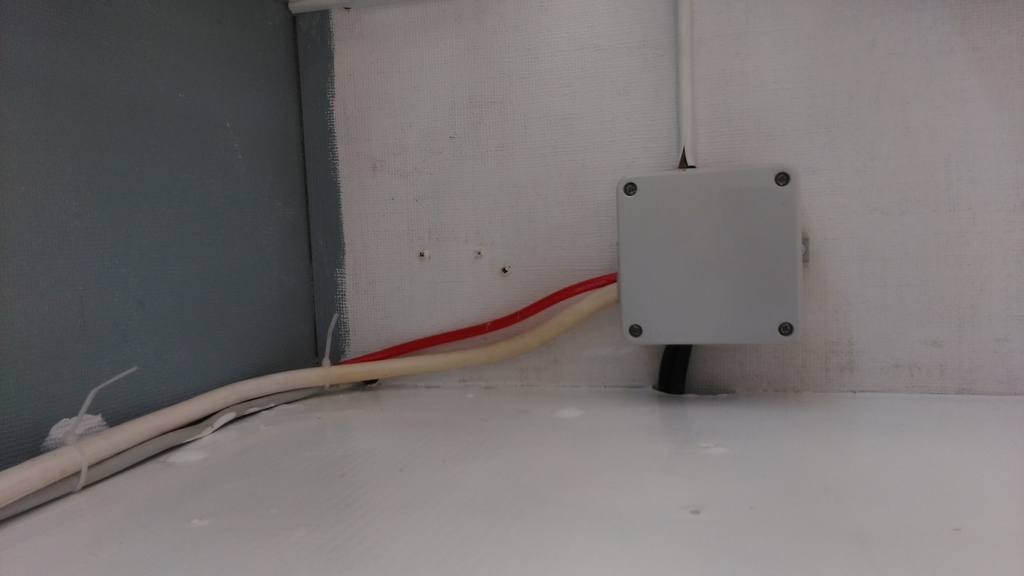 Koppplingsdosa för elen från bilen