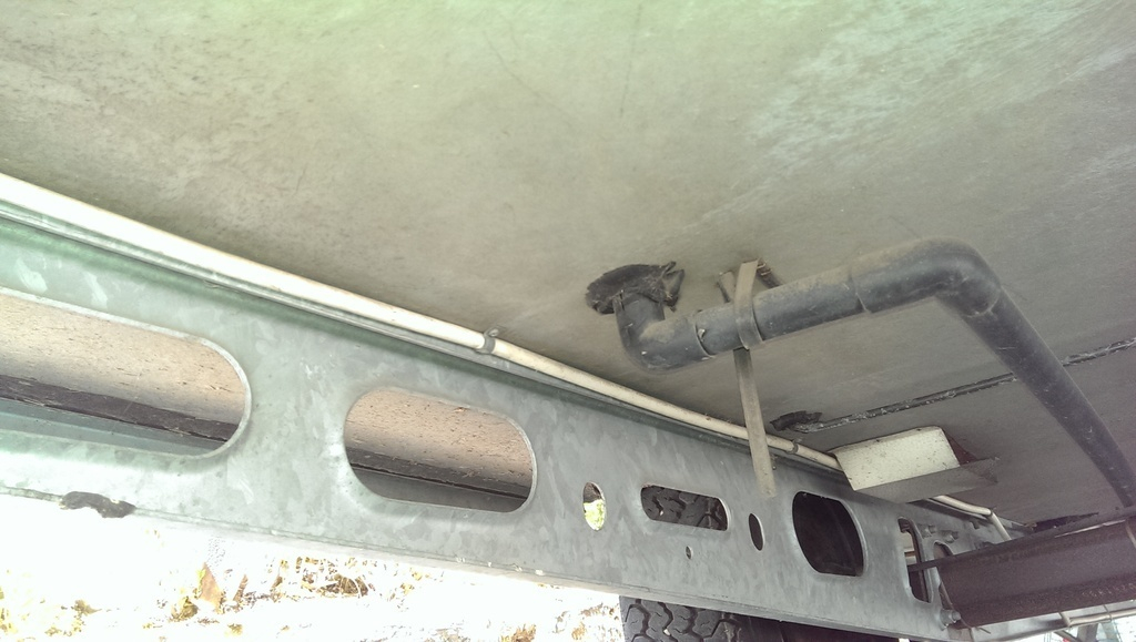 Kabeln för belysningen på husvagnen revs ner