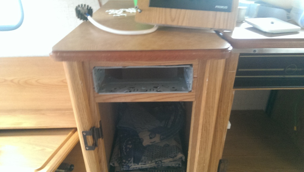 Har satt det en bilradio som ska flyttas