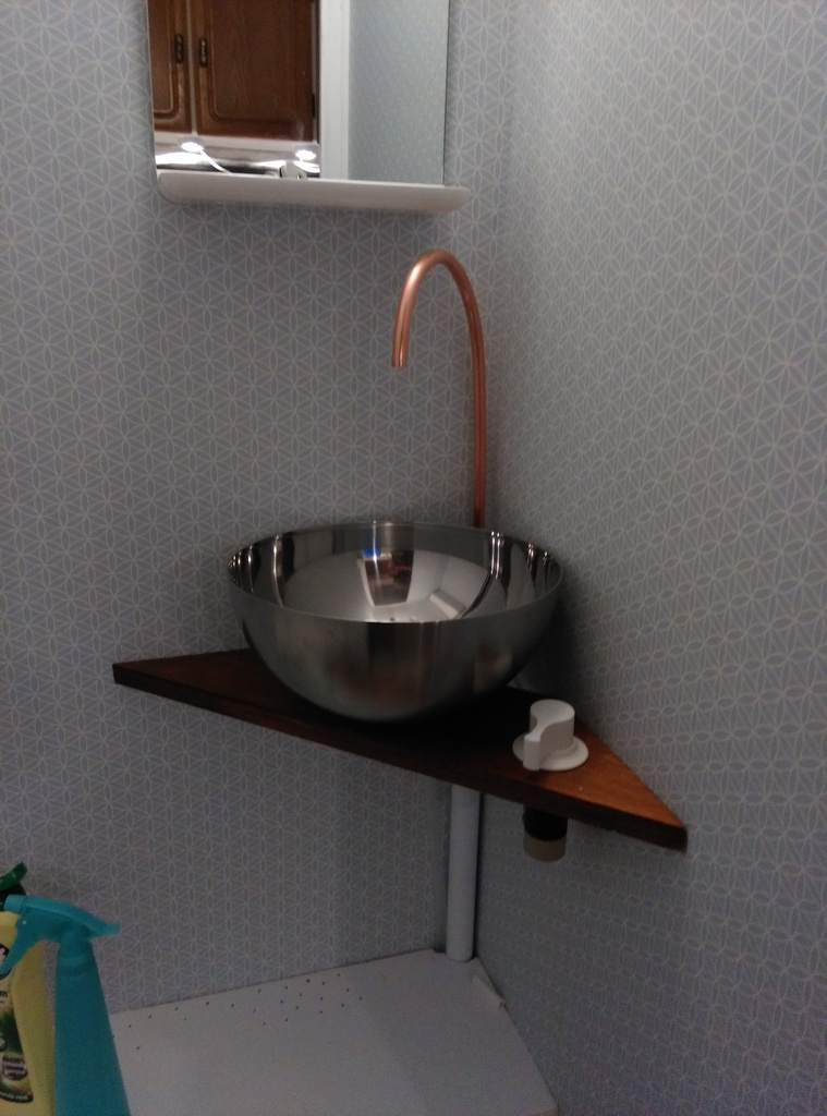 Kranen monterad på toan