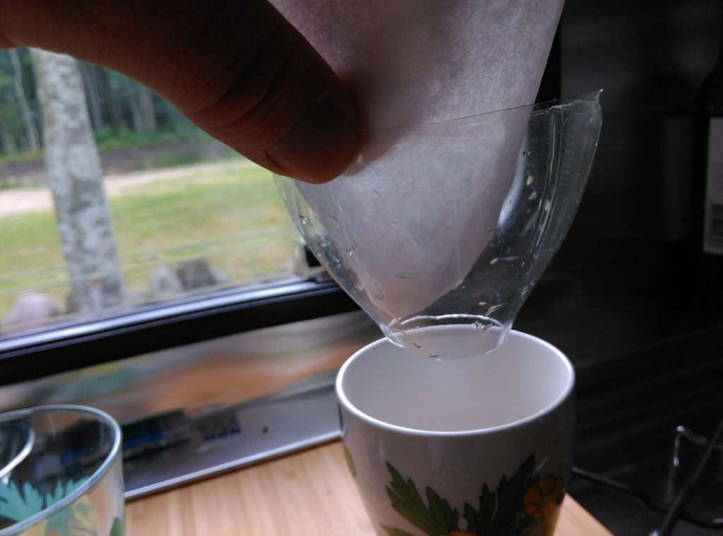 Improviserat kaffefilter